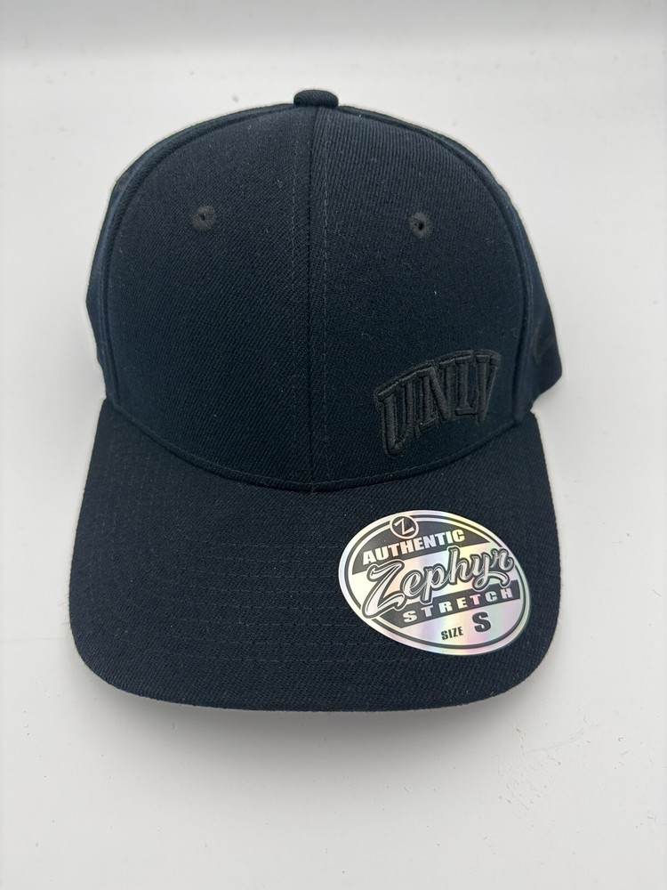 Zephyr NCAA UNLV Rebels RARE Black On Black Flat Bill Fitted Hat NWT SZ Small