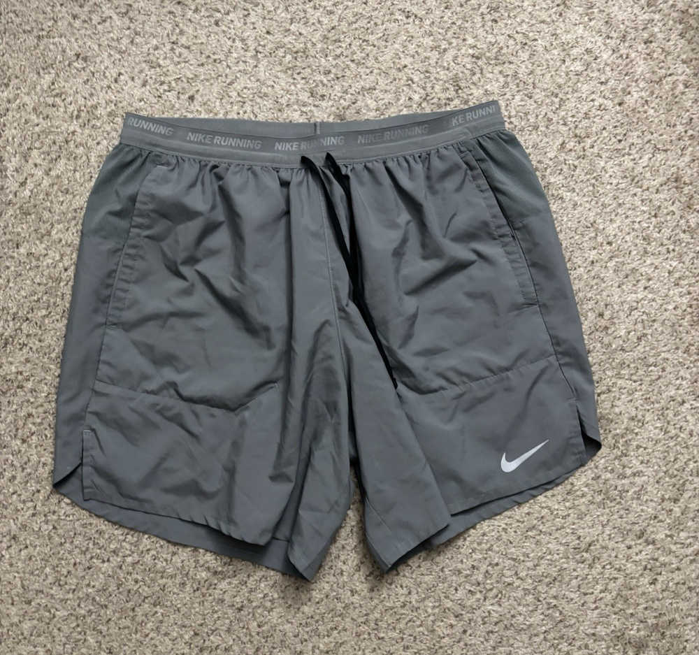 Nike Shorts Mens Size Large (34