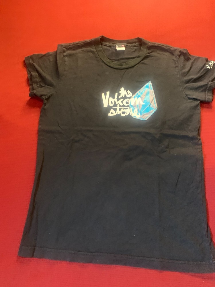 Vintage Women The Volcom Stone Black Short Sleeve Shirt Size XL Made In The USA