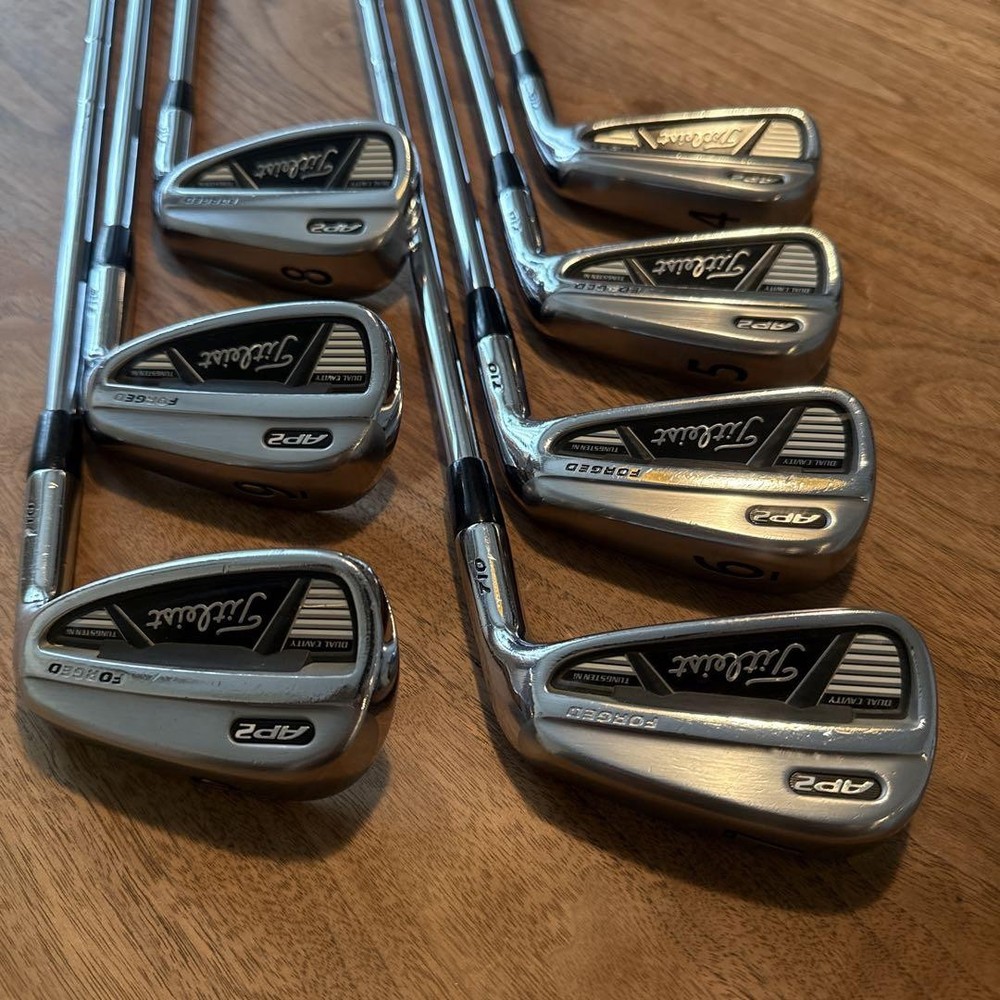 Titleist 710 AP2 Forged Iron Set 4-9+PW w Dynamic Gold S200 Right Hand Used Golf Clubs