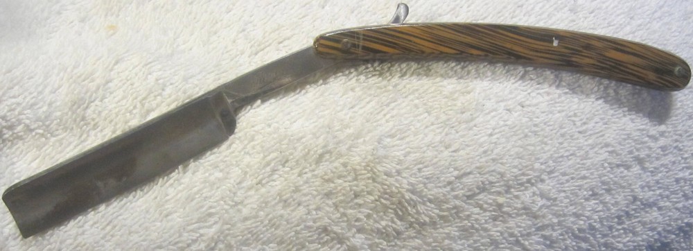Vintage Ernst Kaiser Revolt Straight Razor Solingen Germany Wood Grain