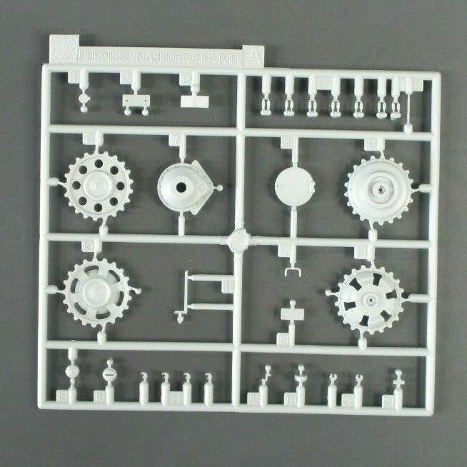 Dragon 1/35th Scale Heuschrecke IVb Grasshopper Parts Tree A from Kit No. 6439