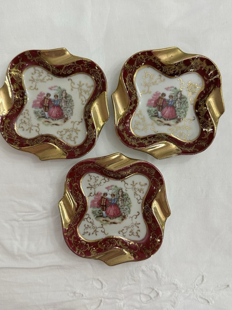 Limoges Trinket Vintage Dish/Ashtray of Courting Couple Fragonard Gold Gilt