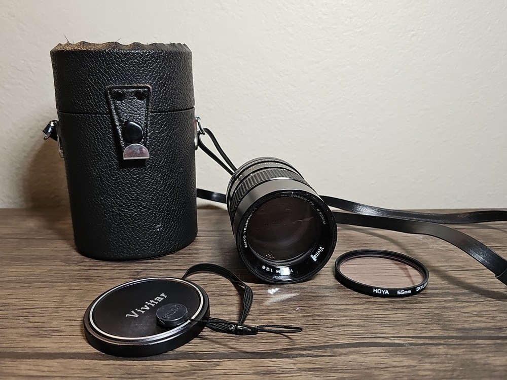 Vivitar 135mm f2.8 Auto Telephoto Lens with HOYA 55mm Skylight 1B Filter