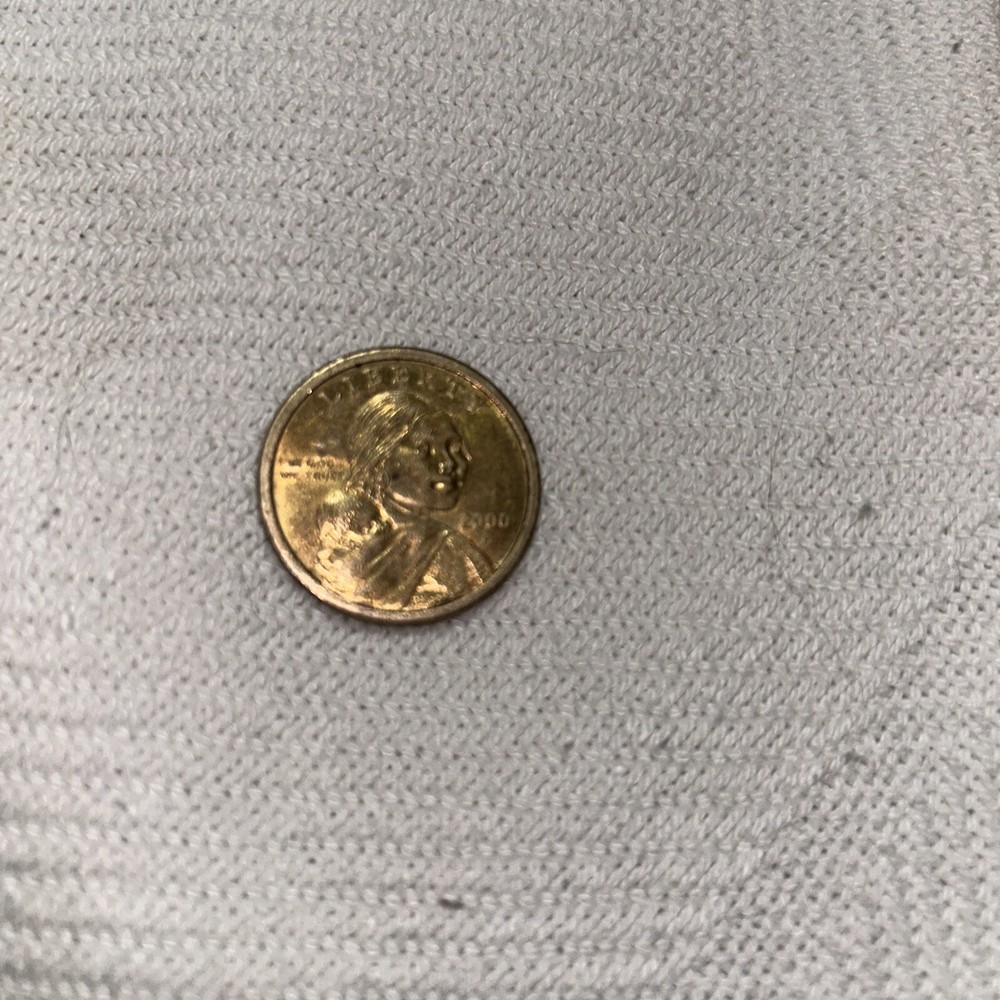 2000 P Sacagawea One Dollar Coin US Liberty Gold Color Philadelphia