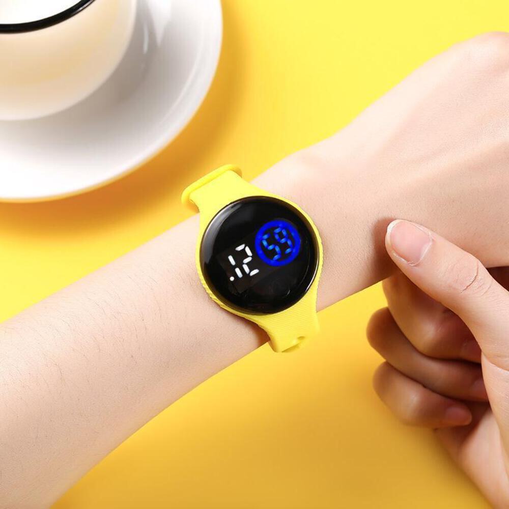 Colorful Round Touch Watch for Kids with 20m Waterproof and Electronic Movement