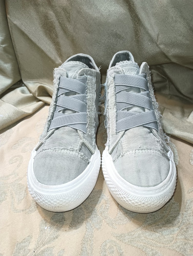 Blowfish Women's Graywash Fashion Sneakers/Shoes Size 8.5