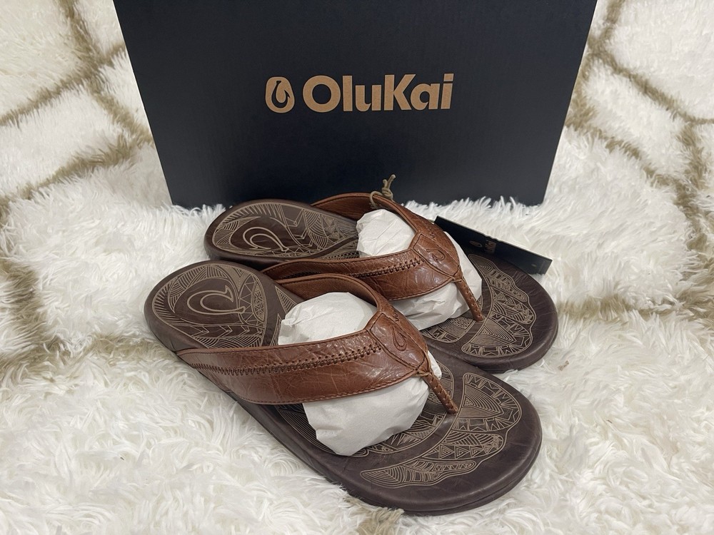 Olukai Men's Hiapo Size 12 Flip Flops Comfort Beach Sandals Rum Dark Wood