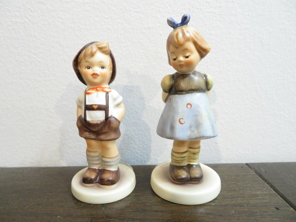Hummel For Keeps Two Hands One Treat Exclusive Edition Figurines Hum 630 & 493
