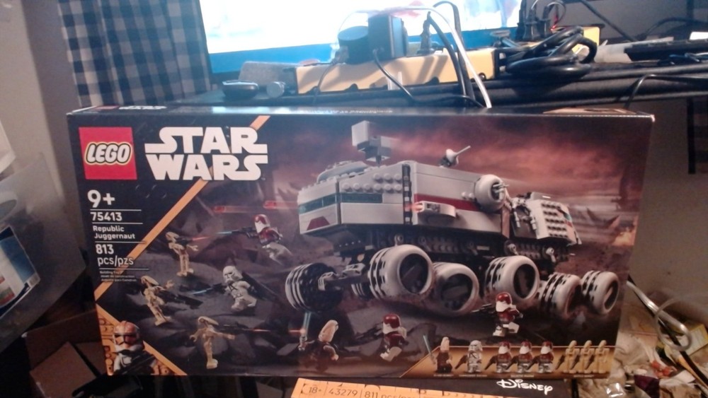 LEGO Star Wars (75413) Republic Juggernaut. New sealed in box