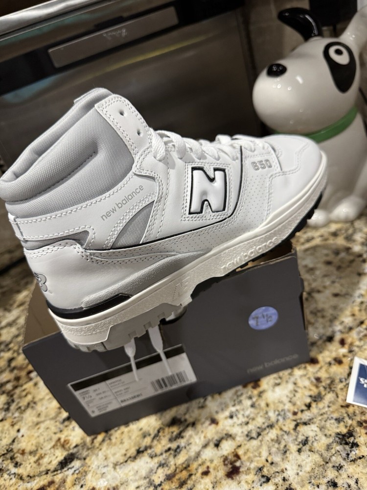 New Balance 650 7.5 Men’s Basketball Shoes