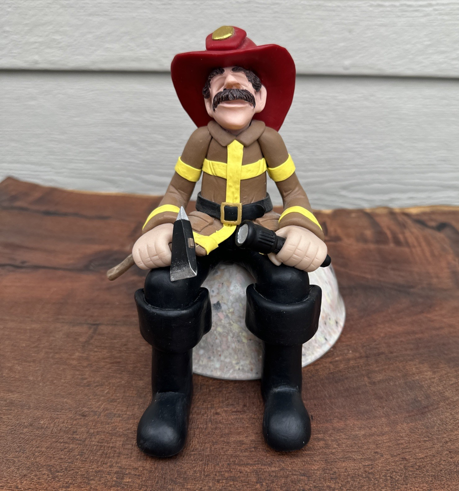 Diane Manning Shelf Sitters Firefighter Family of Friends Limited Edition Figure