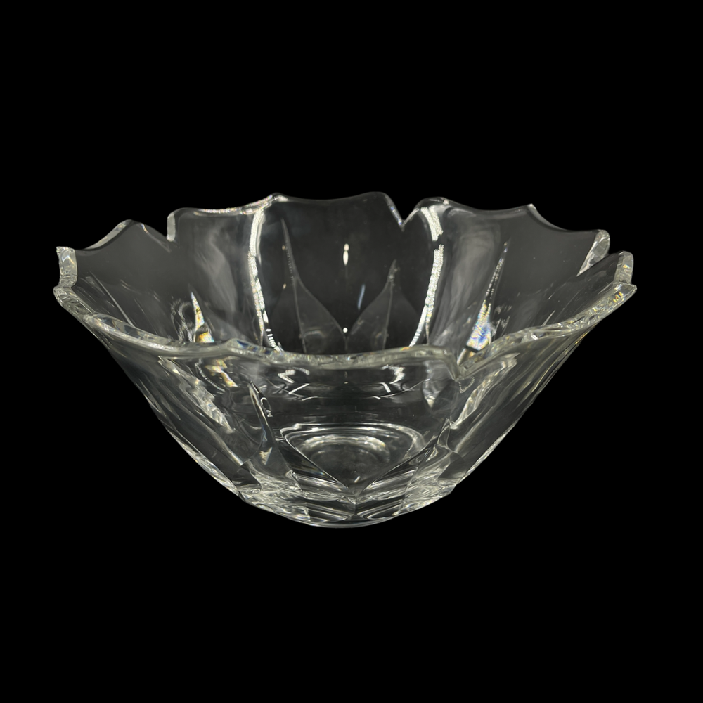 Vintage Scalloped Crystal Glass Lotus Design Serving Bowl Dish 8.5