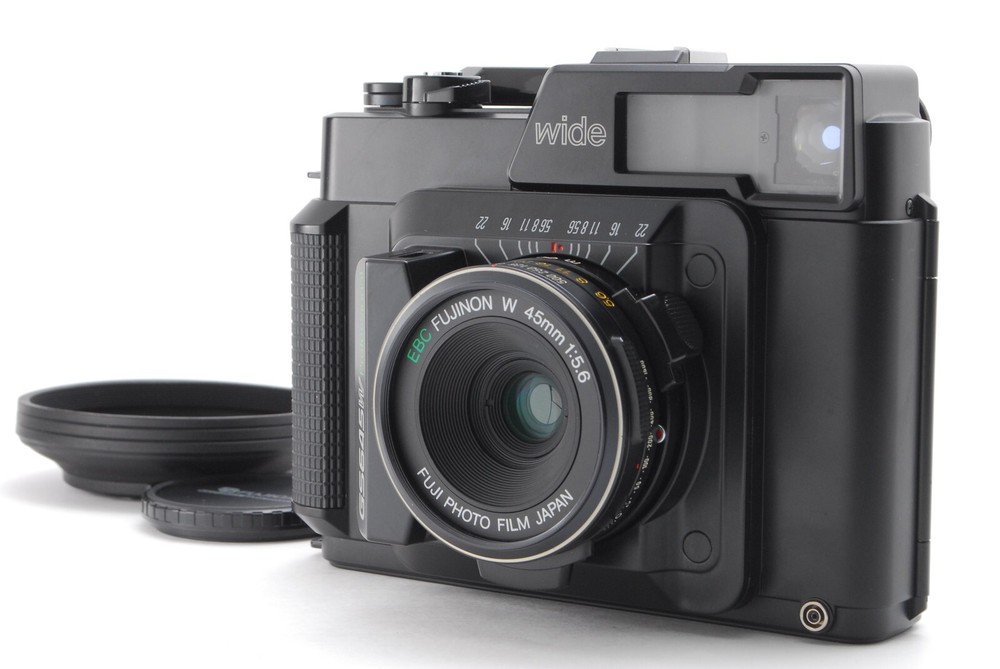 Fujica GS645W Pro Wide 45mm f5.6 Near Mint w Hood Japan