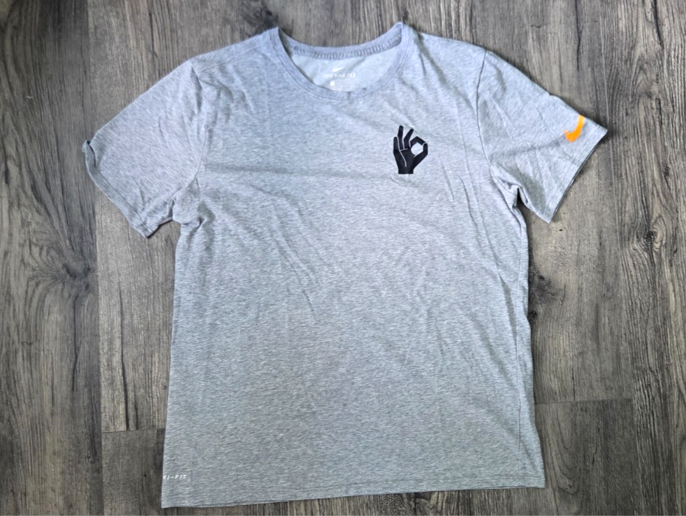 The Nike Tee Athletic Cut Dri-Fit T-Shirt Gray  Sz Large