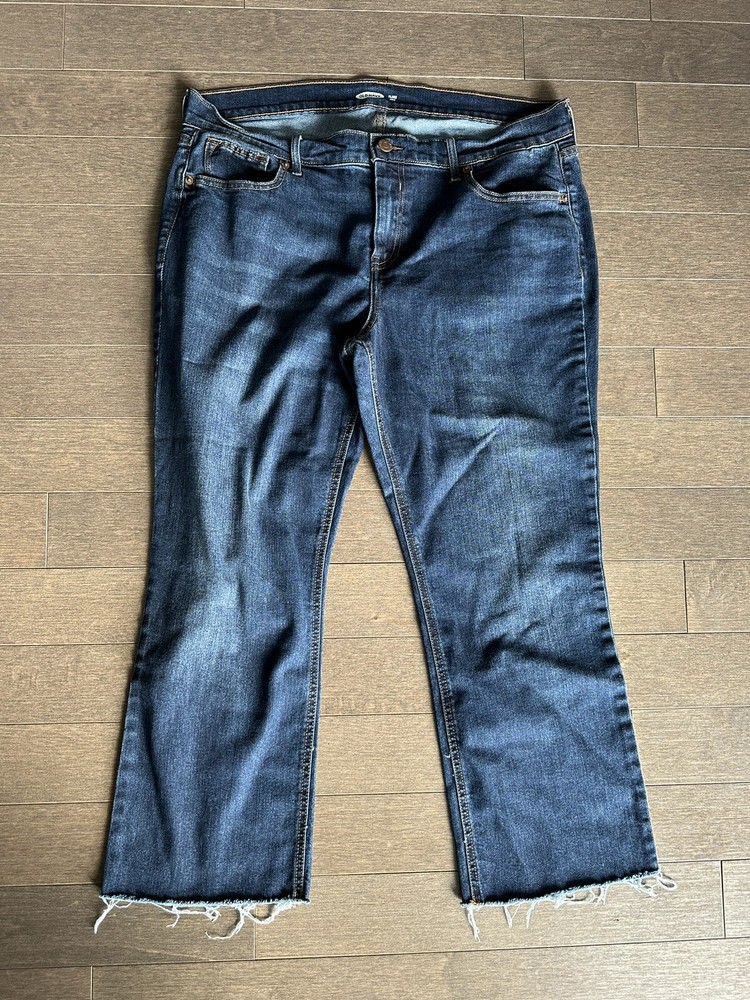 Old Navy Flare Ankle Jeans Women's Size 14 Blue Mid Rise Dark Wash Frayed Hem