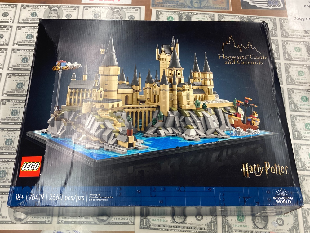 LEGO Harry Potter Hogwarts Castle and Grounds 76419 Building Set *New*Box*