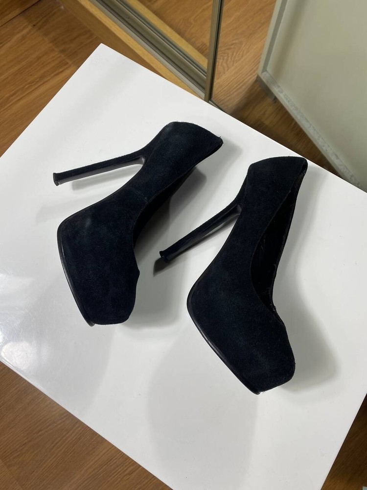 Yves Saint Laurent Black Platform Pumps Womens Size 38