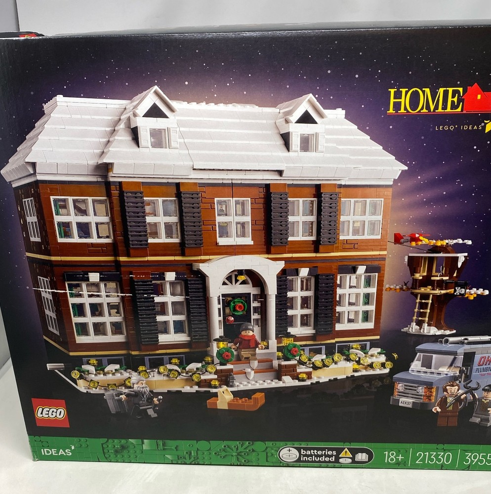 LEGO Ideas Home Alone 21330 McCallisters’ House 3955-Piece Building Set