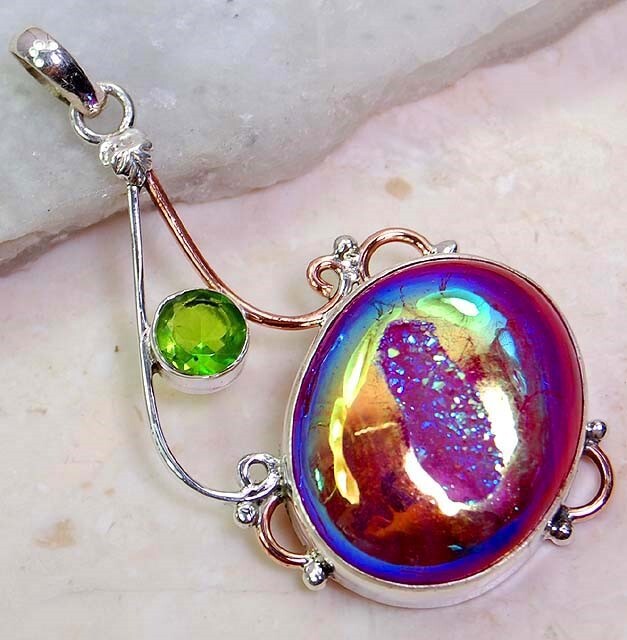 Two Tone Natural Titanium Druzy & Peridot 925 Sterling Silver Pendant @16-9