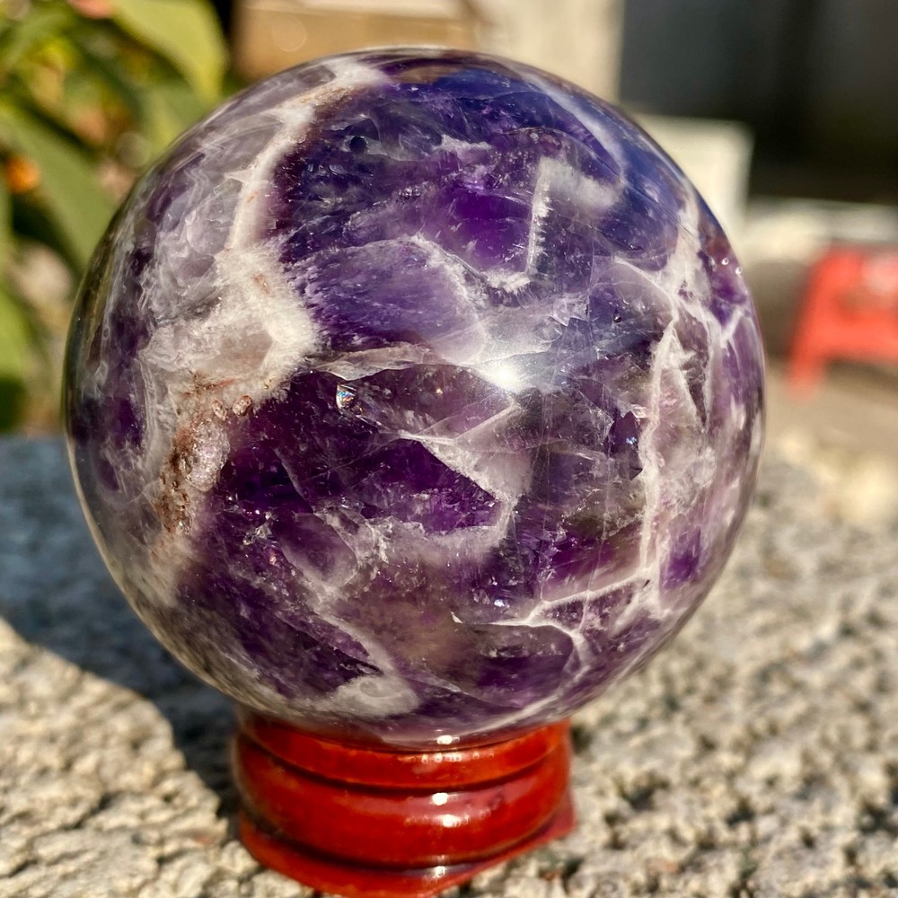208G Natural and beautiful dreamy amethyst crystal ball for healing