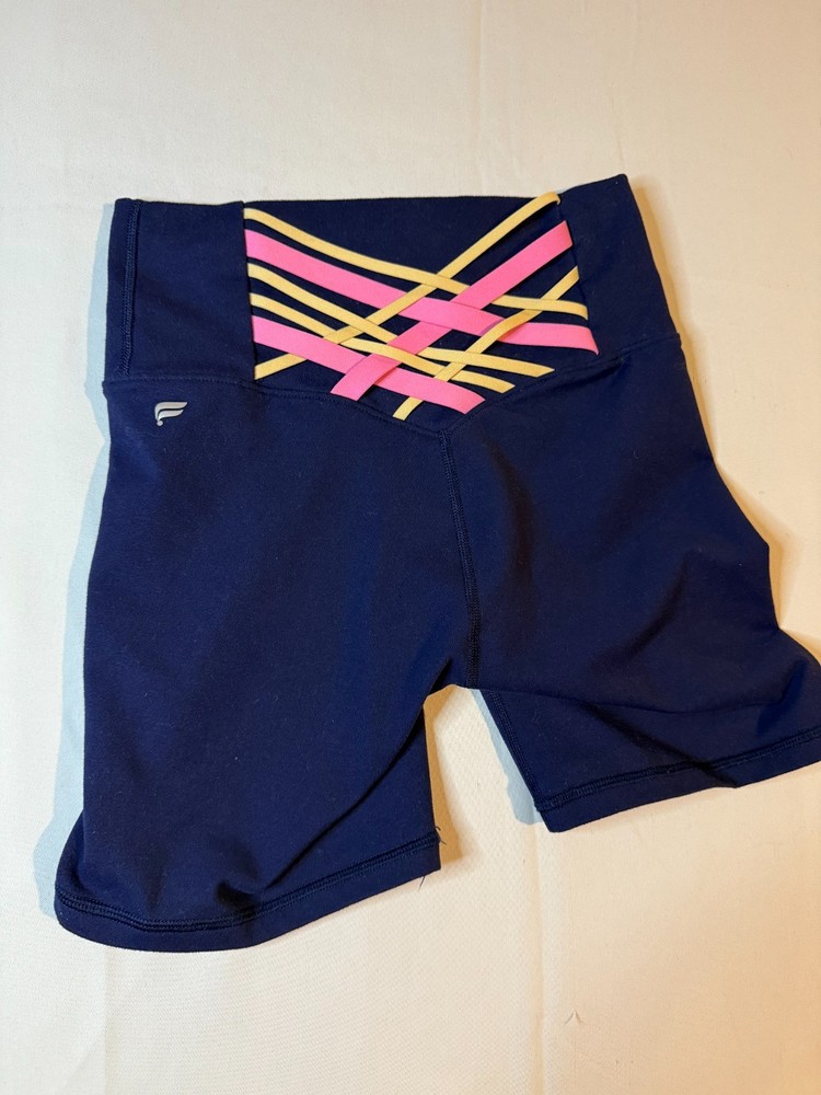 Fabletics Boost PowerHold High-Waisted 6'' Shorts Womens Small Navy Crisscross