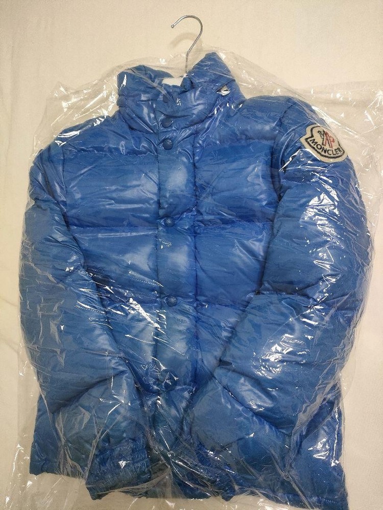 Affordable Moncler Everest Puffer Jacket for Winter Warmth