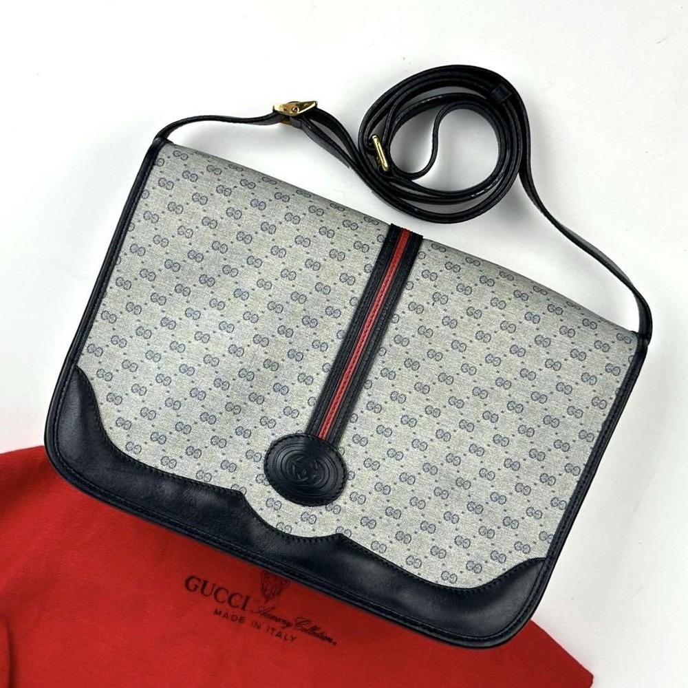 Gucci Vintage Navy Leather Shoulder Bag with Micro GG Sherry Line