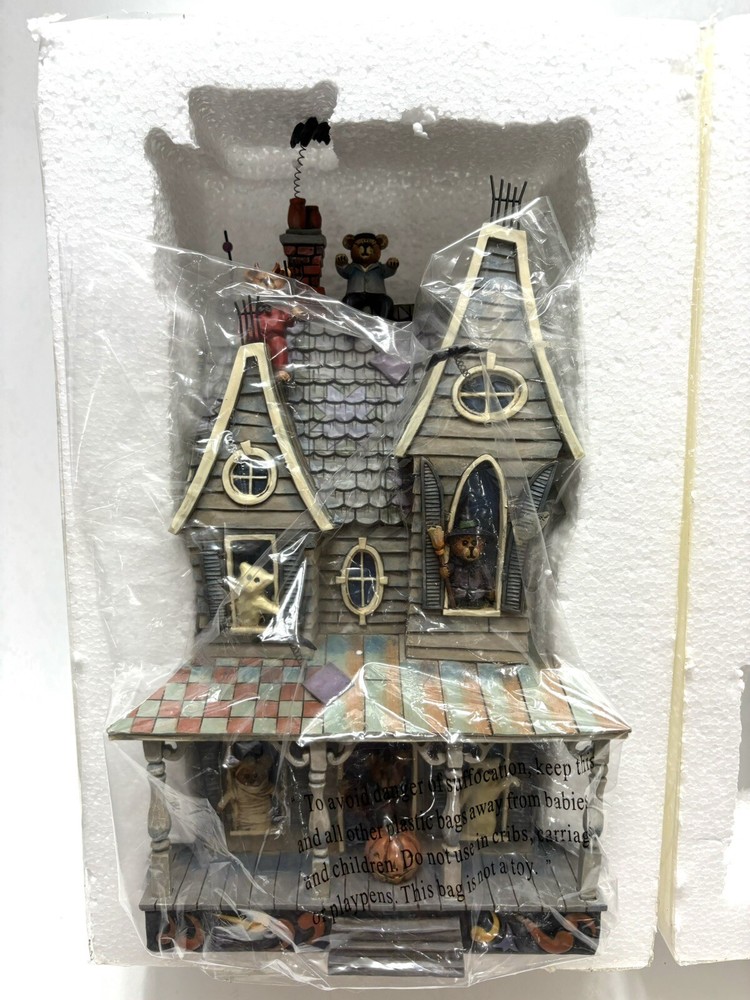 Jim Shore Scaredybear Haunted Hideaway Halloween Figurine New Never Displayed Enesco