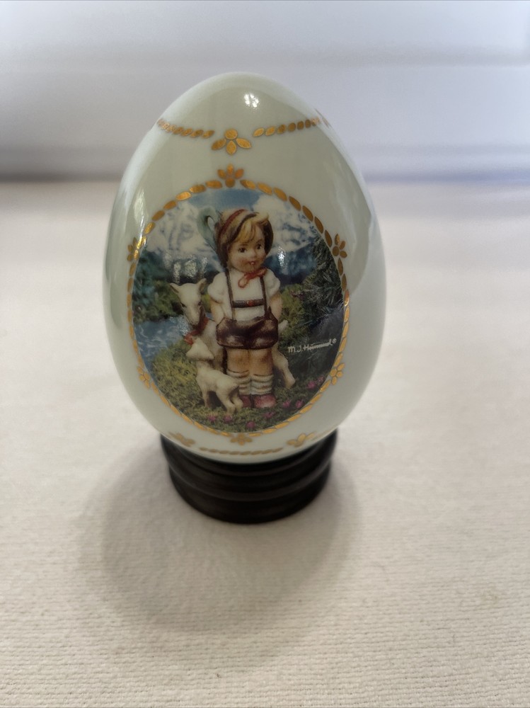 1994 Danbury Mint MJ HUMMEL Green Little Goat Herder Easter EGG