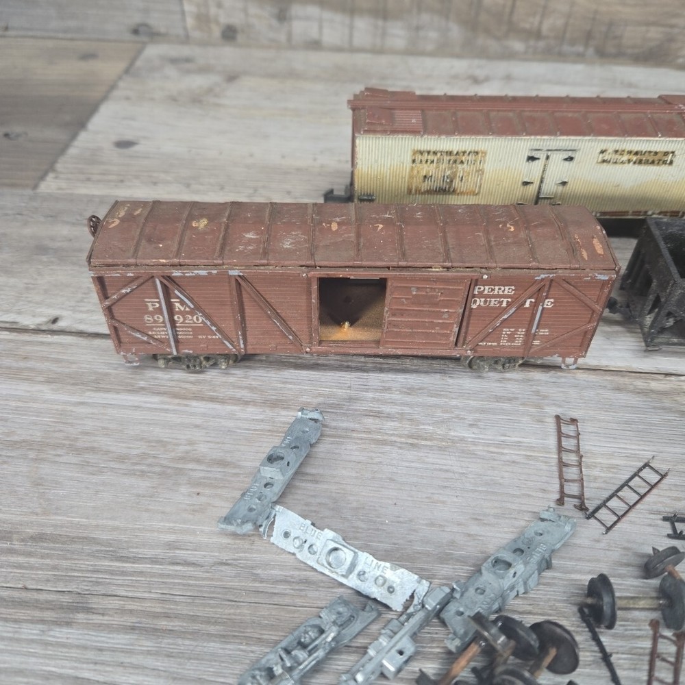 Vintage Ho Scale Train Parts And Pieces