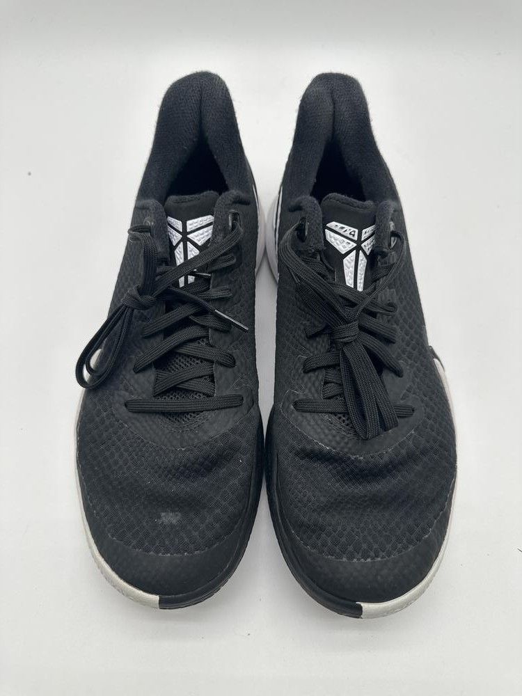 Nike Mamba Focus Black Optimum Yellow in Size 8.5