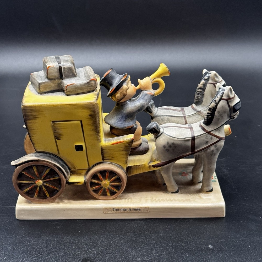 Goebel Hummel #226 “The Mail Is Here” Stagecoach Figurine TMK-6 9.75″ W Germany