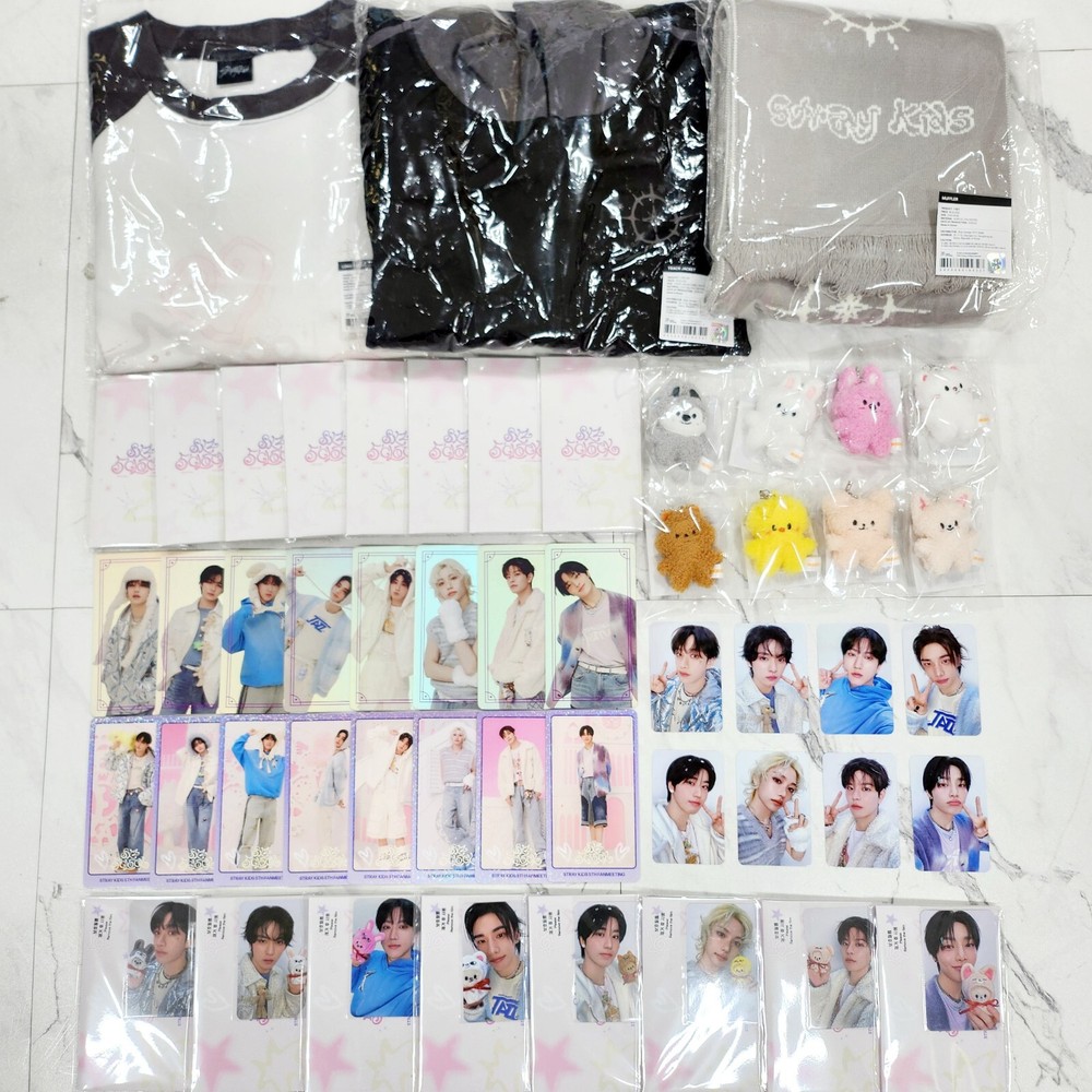 [ON HAND] STRAY KIDS SKZ 5TH FANMEETING 5'CLOCK OFFICIAL OFFLINE MERCH MD