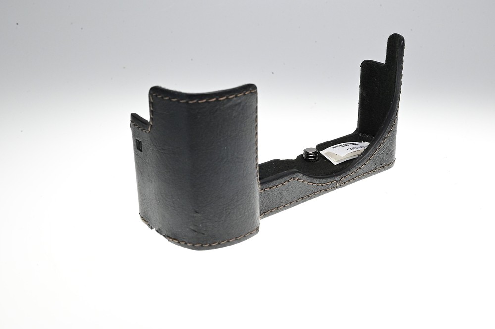 Sony LCS-EBD Body Half Case for a5000 and a5100 Mirrorless Cameras #G648