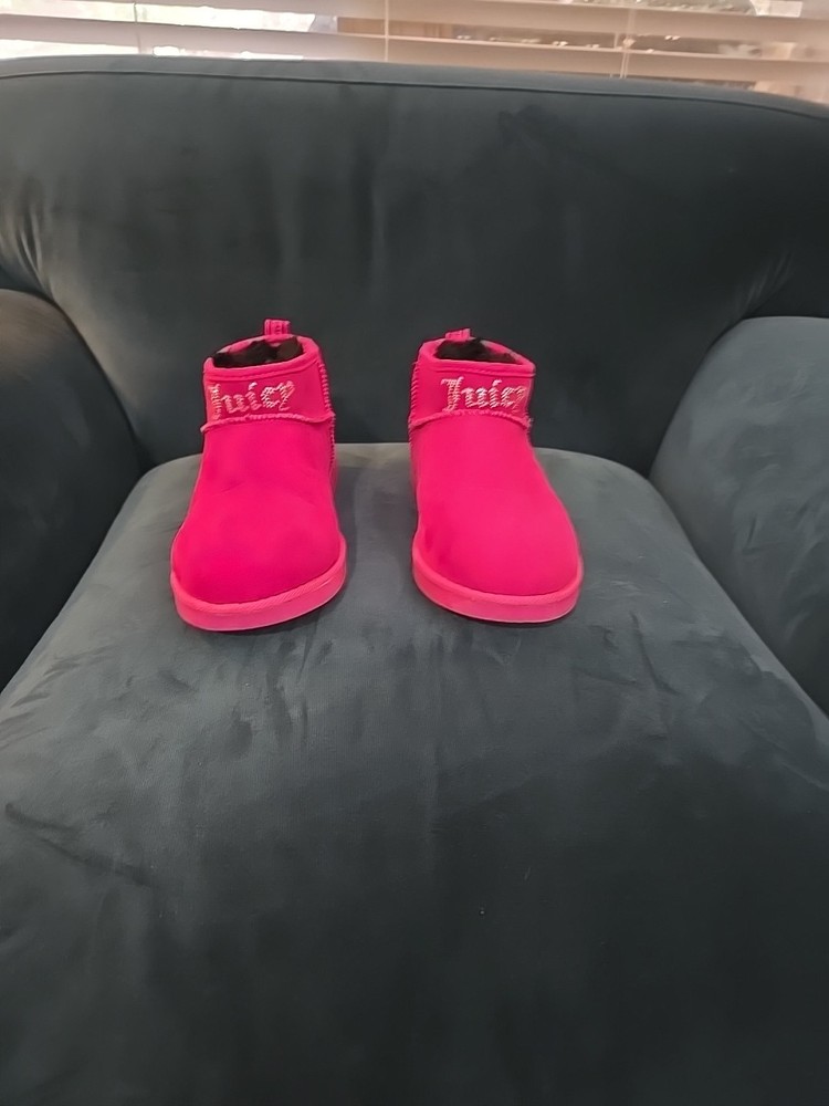 Juicy Couture Hot Pink Shoe's