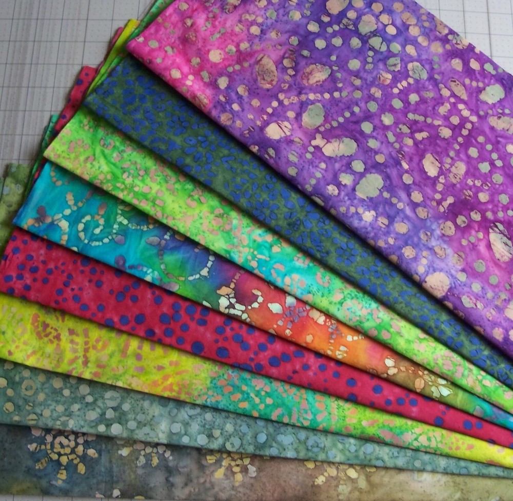 8 Batik Fat Quarters Bundle - Vibrant Multi-Color Fabric Precuts