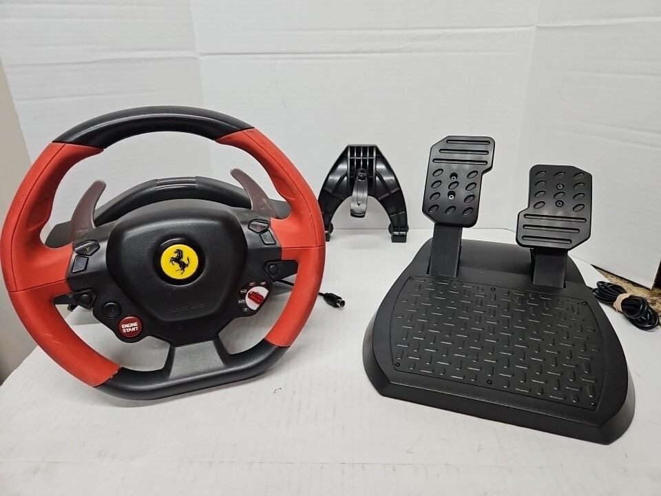Thrustmaster Ferrari 458 Spider Racing Wheel & Pedals for Xbox 360 with Clamp