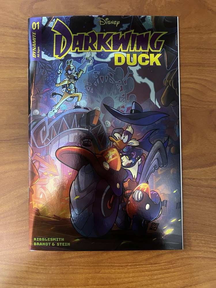 Darkwing Duck #1 Cangialosi Foil ComicsPro Variant NM 2025