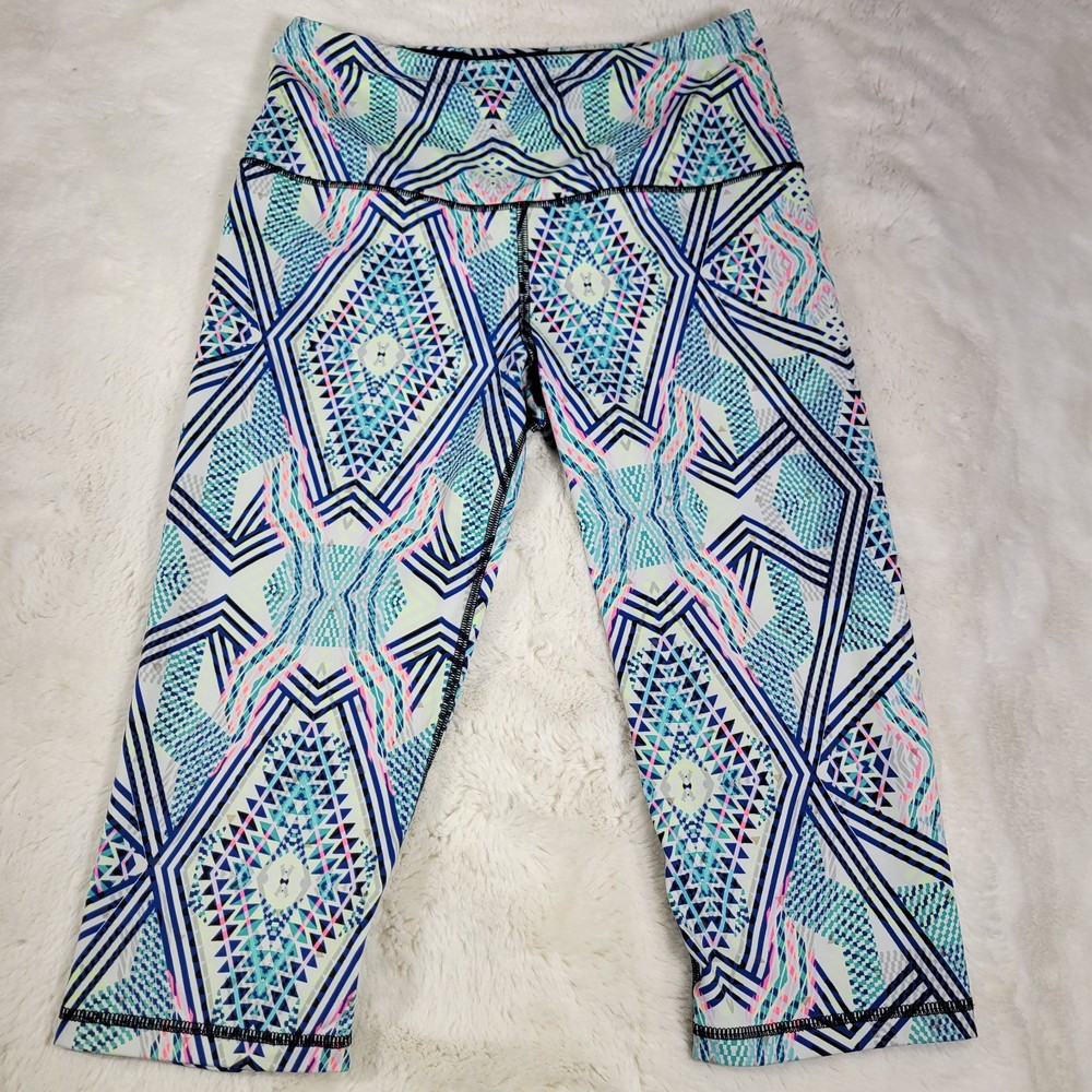 Victoria’s Secret Legging Women’s Medium Geometric Capri