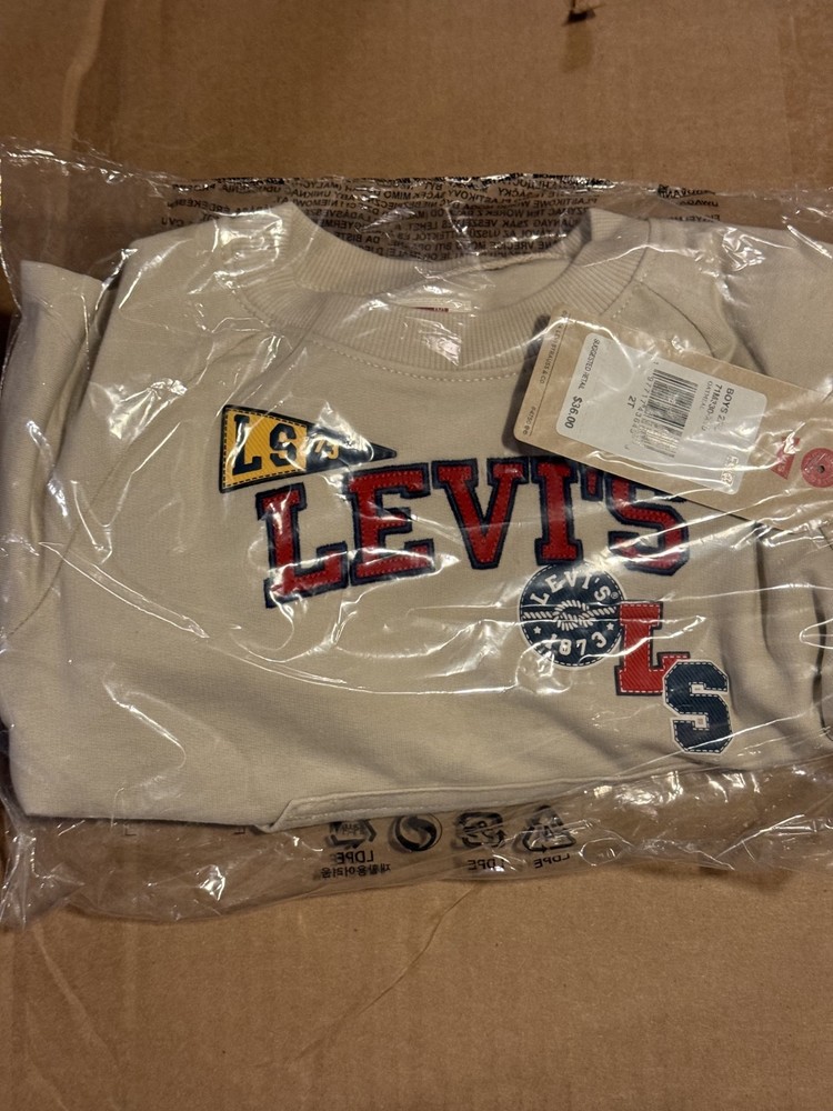 NWT Levi's Toddler 2 Piece Boys Raglan Knit Short Set Size 2T Oatmeal MSRP $36