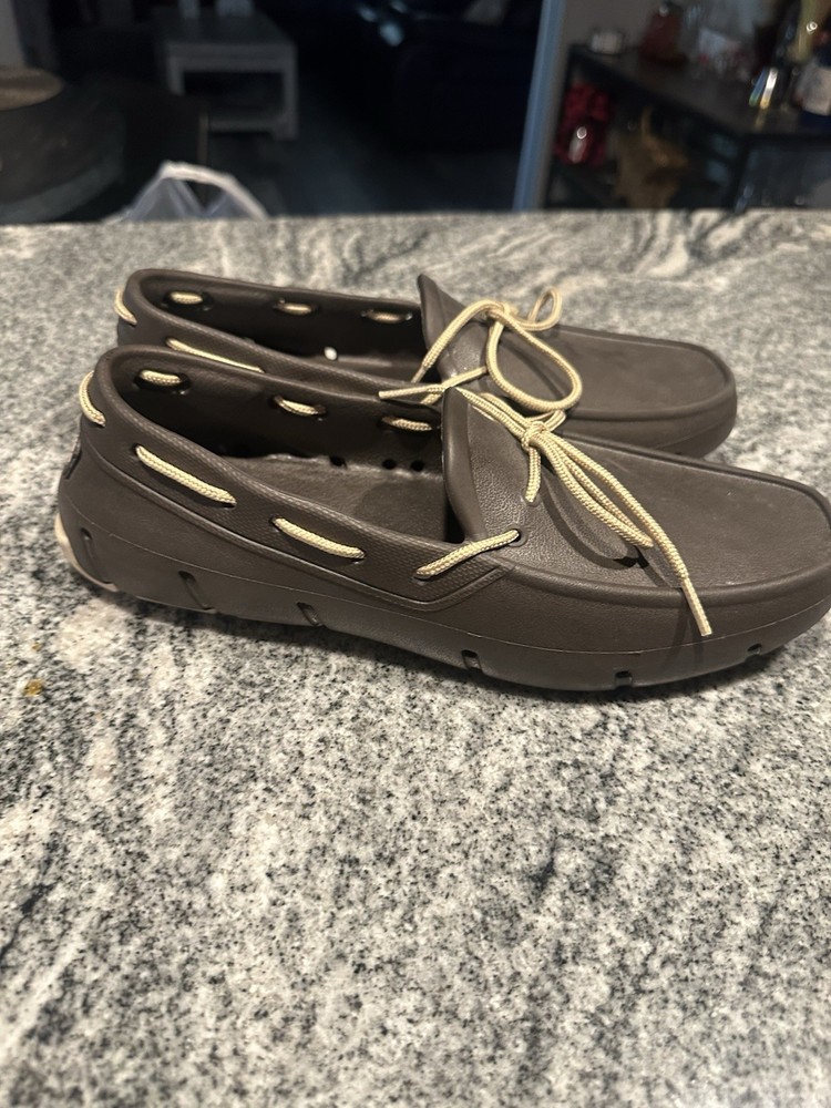 Men's Size 9 Slip-On Boat Deck Shoes in Mocha - Missing Back Label