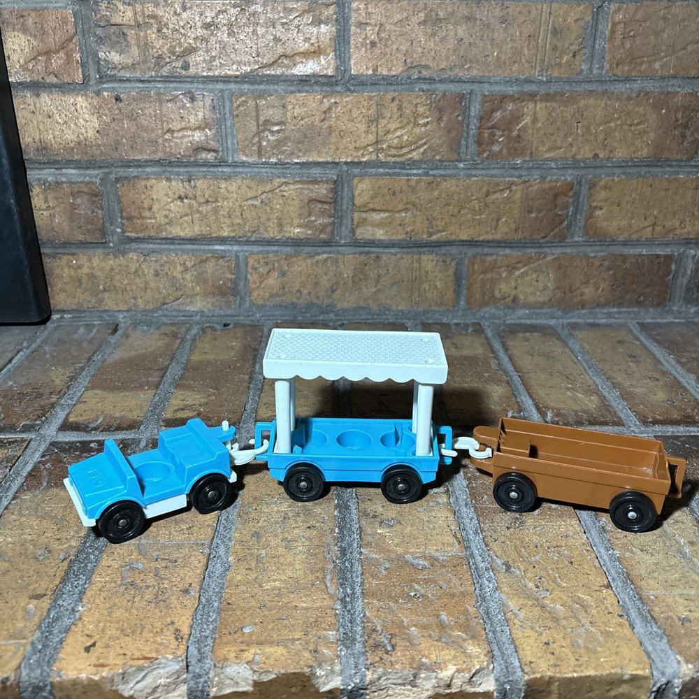 Vintage ✅ Fisher Price Little People Zoo Train Tram and Car Flatbed Covered 1984