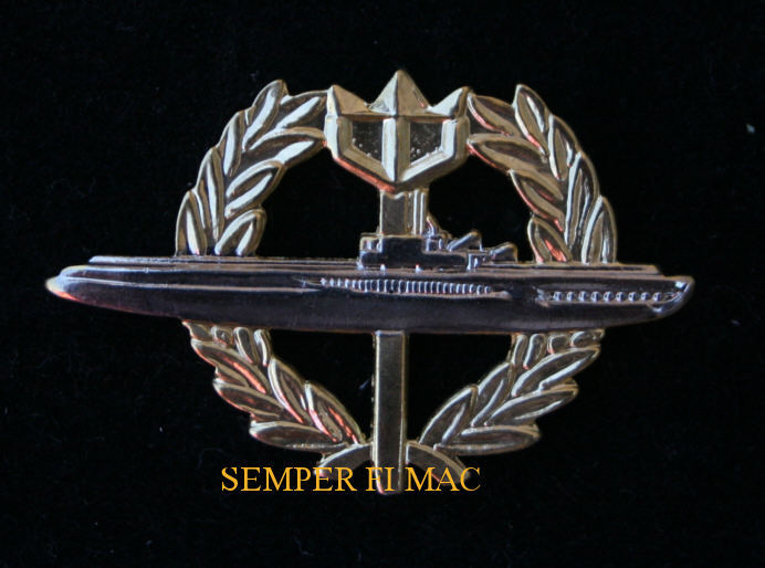 Navy Submarine Wreath with Gold Trident Hat Pin for USS Officer Chief Sailor Tie Tac  