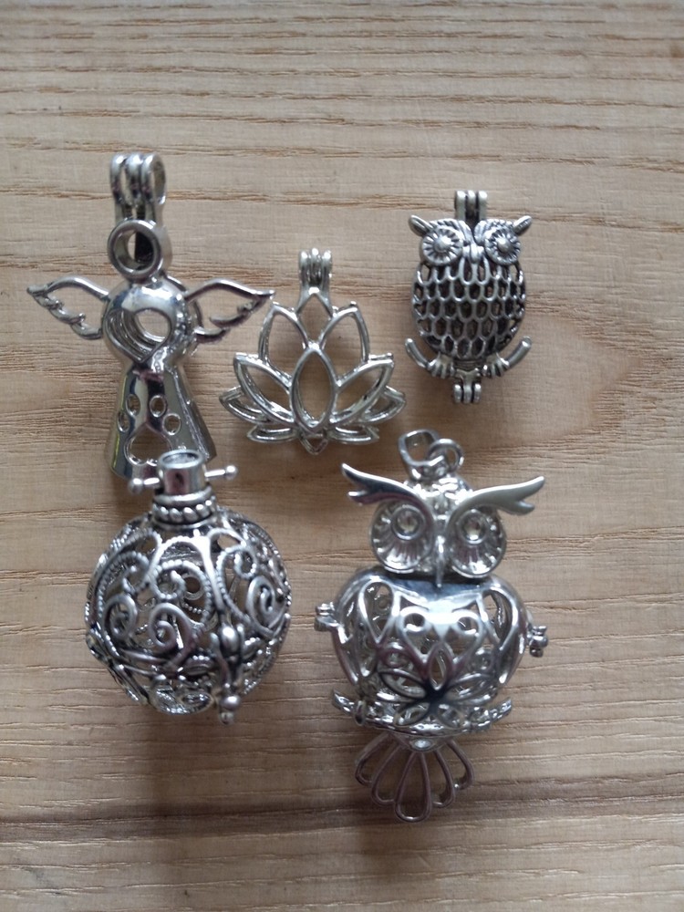 5 Aromatherapy Essential Oil Diffuser Pendants - Owl Paw Angel Designs