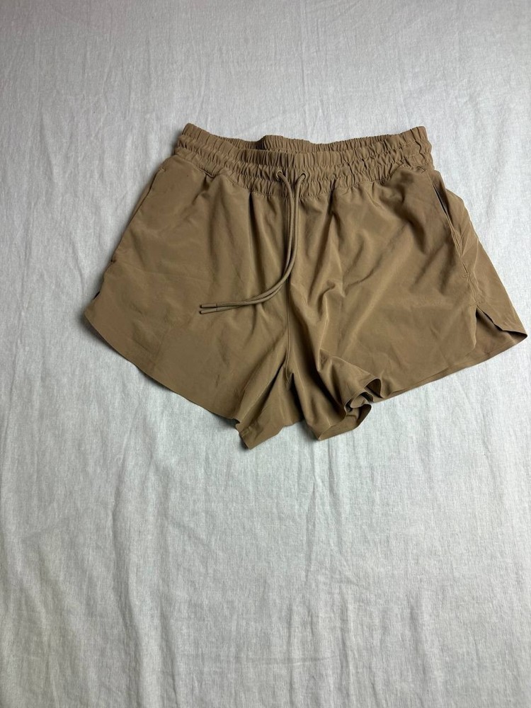 Athleta Crossroads Shorts Womens Small Khaki Brown Athleisure Athleisure Outdoor