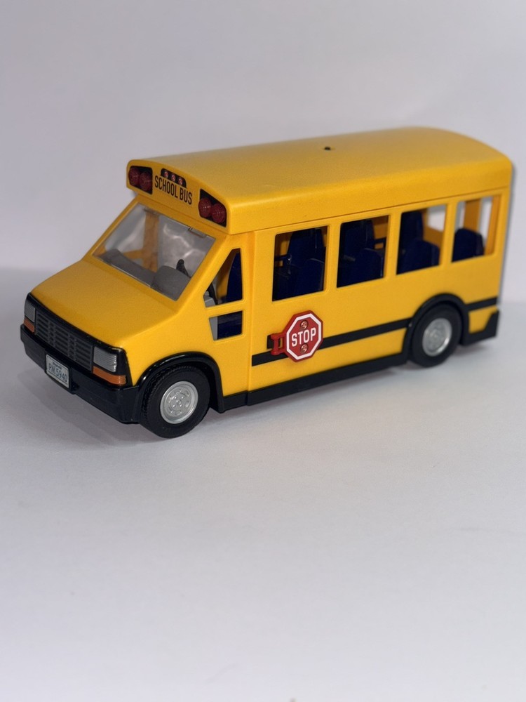 2011 PLAYMOBIL School Bus Yellow Flashing Lights Stop Sign PM 5940