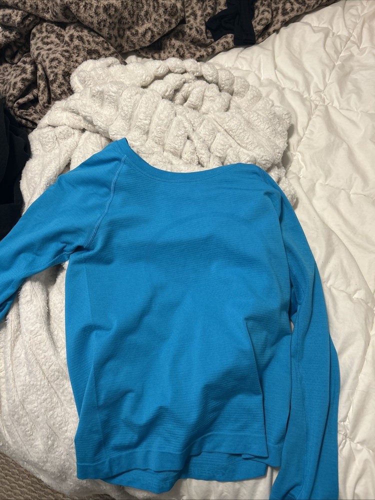 Lululemon Women's Swiftly Tech Long Sleeve Top Size 4, Teal