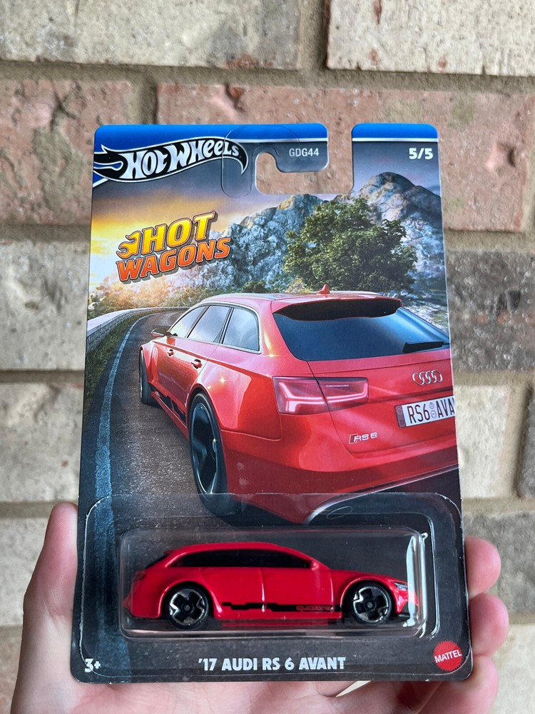 Hot Wheels Hot Wagons 2017 Audi RS6 Avant 5/5