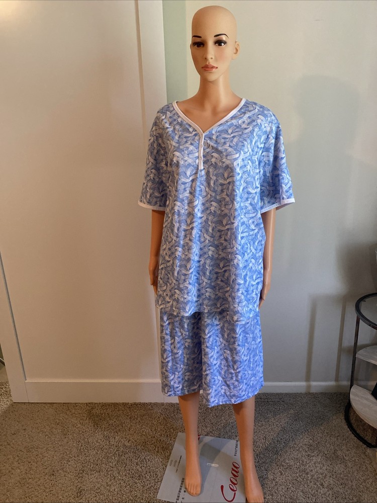 V-Neck Lace Trim Floral Pattern 2-Piece Pajama Set Size 3x
